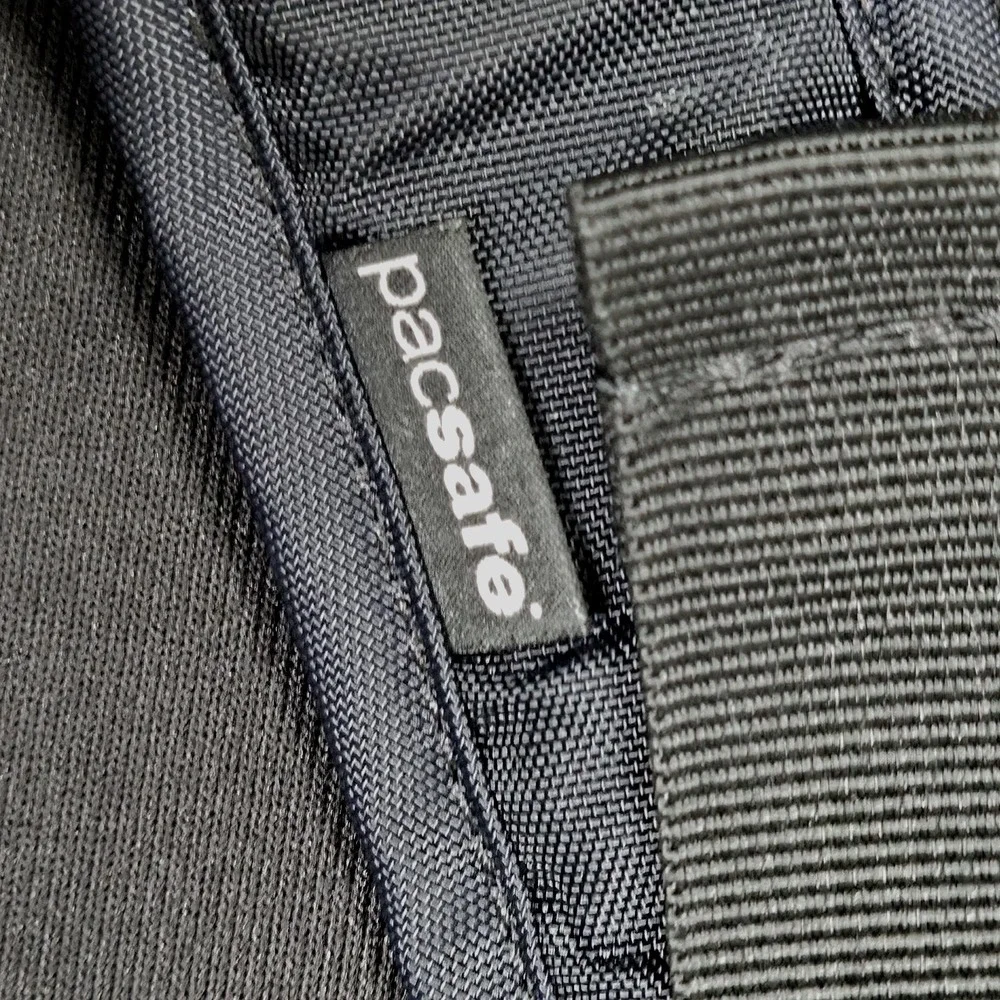 Pacsafe Metrosafe LS350 Anti-Theft 15L Backpack Black RFID Daypack 13